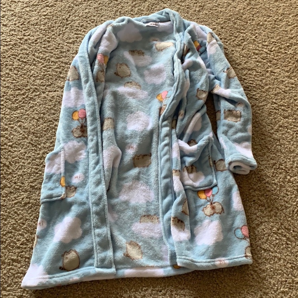 Pusheen Robe